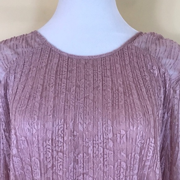 Dress - Picture 3 of 7